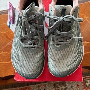 ALTRA TIMP 2 Running/Hiking Shoe Women's size 7.5 Lily Pad